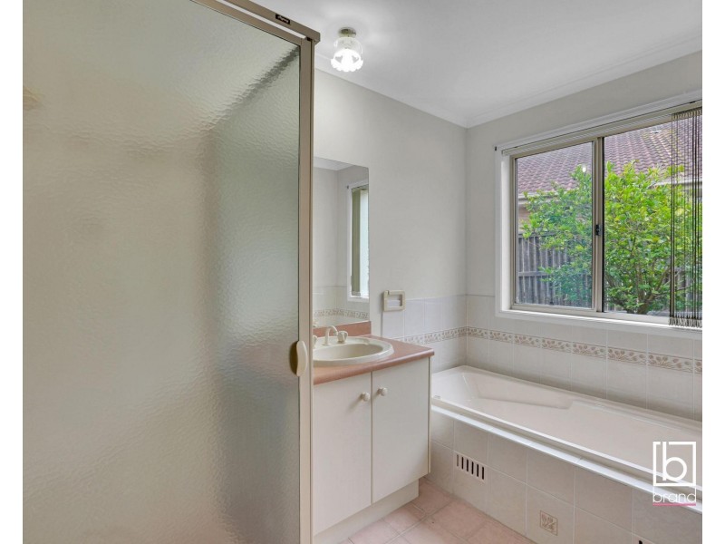 10 Barrington Drive, Woongarrah NSW 2259