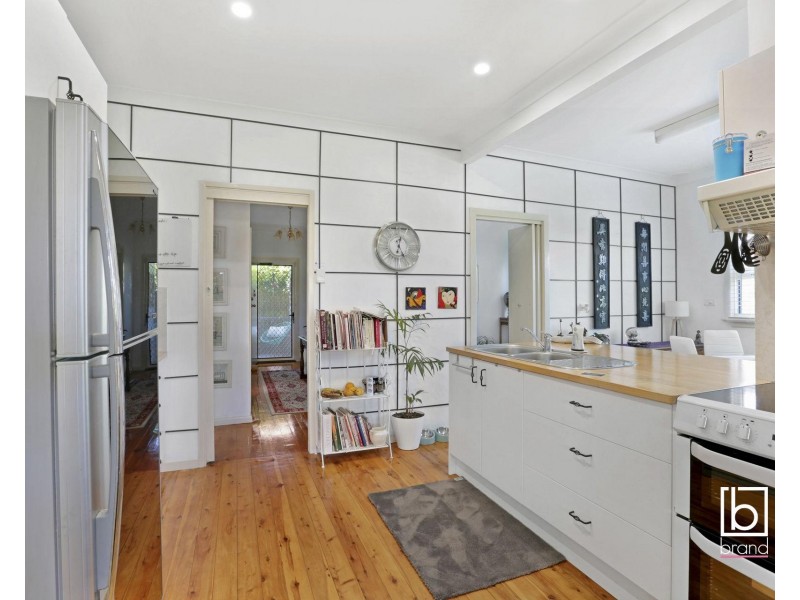 12 Marmion Street, Mannering Park NSW 2259