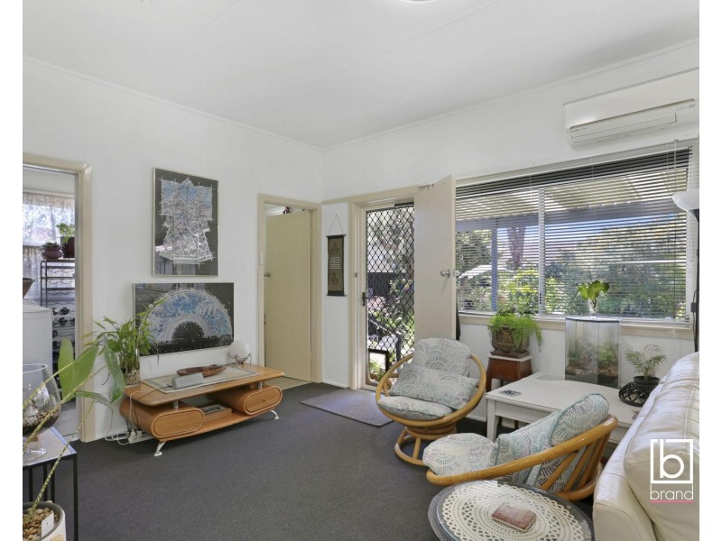 12 Marmion Street, Mannering Park NSW 2259