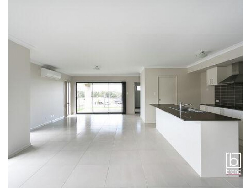 5 Mogo Close, Blue Haven NSW 2262