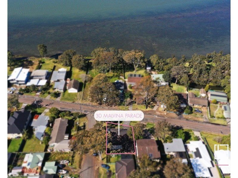 30 Malvina Parade, Gorokan NSW 2263