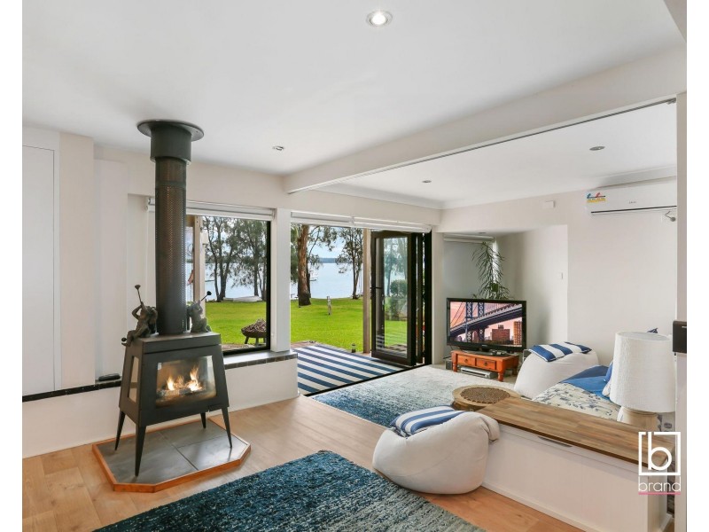 20 Harwood Close, Mannering Park NSW 2259
