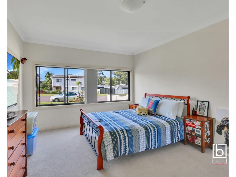 86 Cams Boulevard, Summerland Point NSW 2259