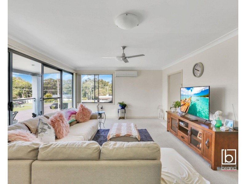 86 Cams Boulevard, Summerland Point NSW 2259