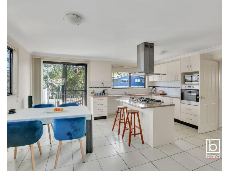 86 Cams Boulevard, Summerland Point NSW 2259