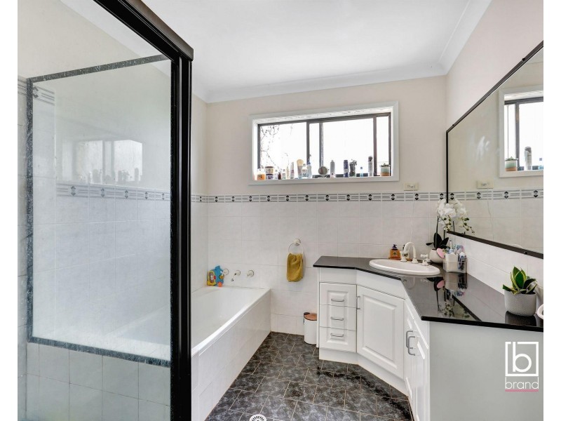 76 Tramway Road, North Avoca NSW 2260