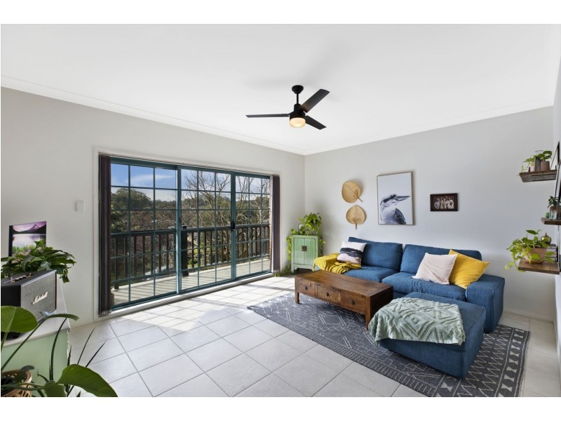 2/14 Sotherby Avenue, Terrigal NSW 2260