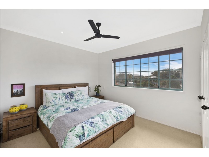2/14 Sotherby Avenue, Terrigal NSW 2260