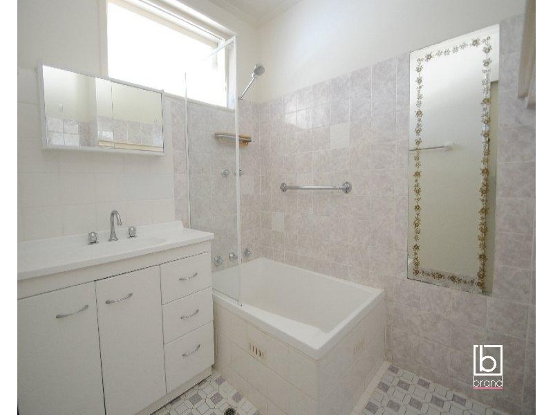 1 Nacooma Road, Buff Point NSW 2262