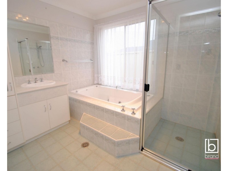 2 Chestnut Grove, Woongarrah NSW 2259