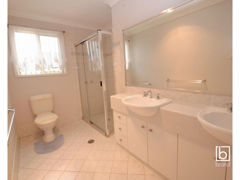 2 Chestnut Grove, Woongarrah NSW 2259