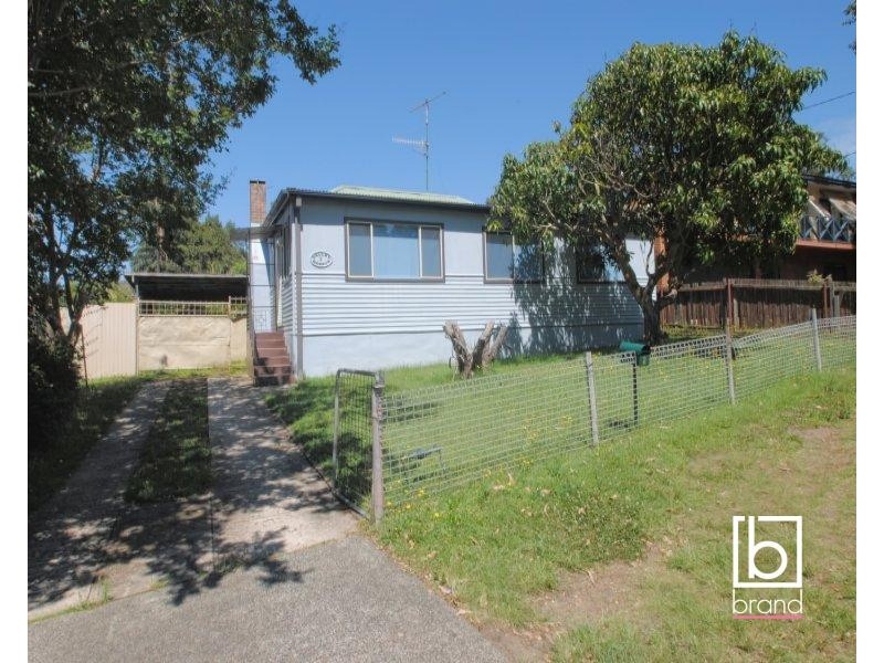 2 Jubilee Parade, Berkeley Vale NSW 2261