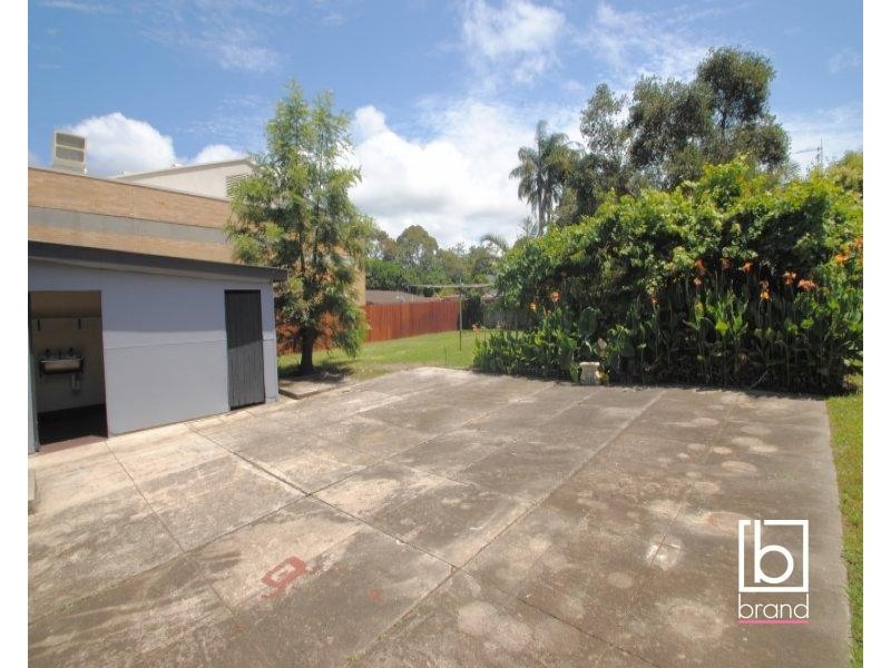 2 Jubilee Parade, Berkeley Vale NSW 2261