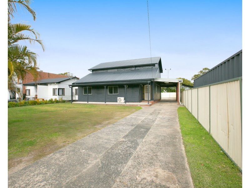 303 Main Road, Toukley NSW 2263