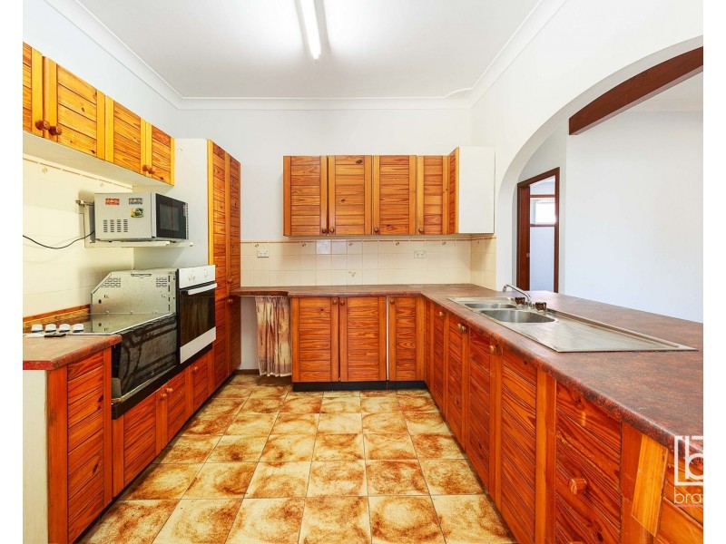 303 Main Road, Toukley NSW 2263