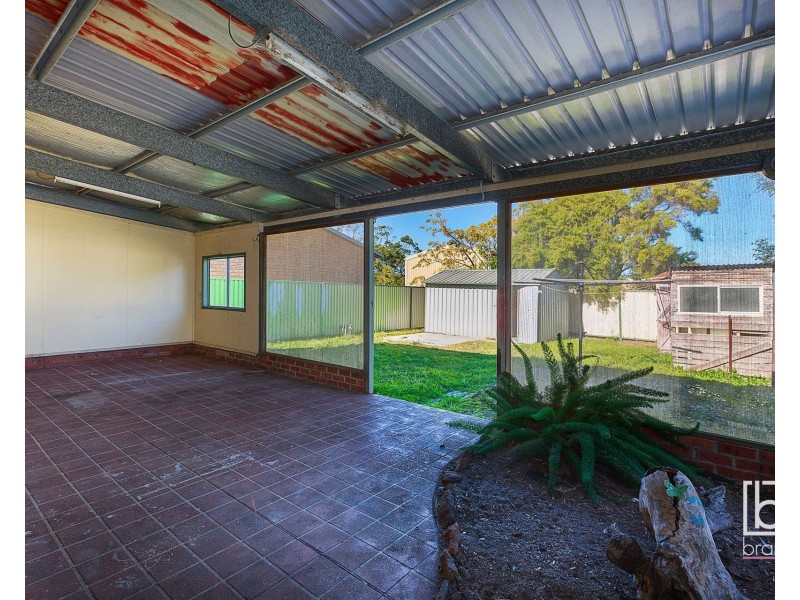 303 Main Road, Toukley NSW 2263