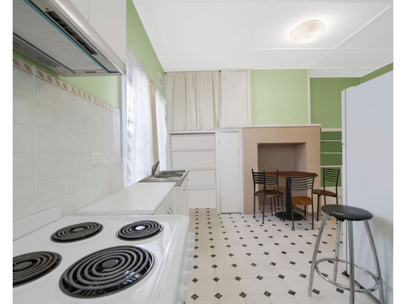 7 Yaralla Road, Toukley NSW 2263