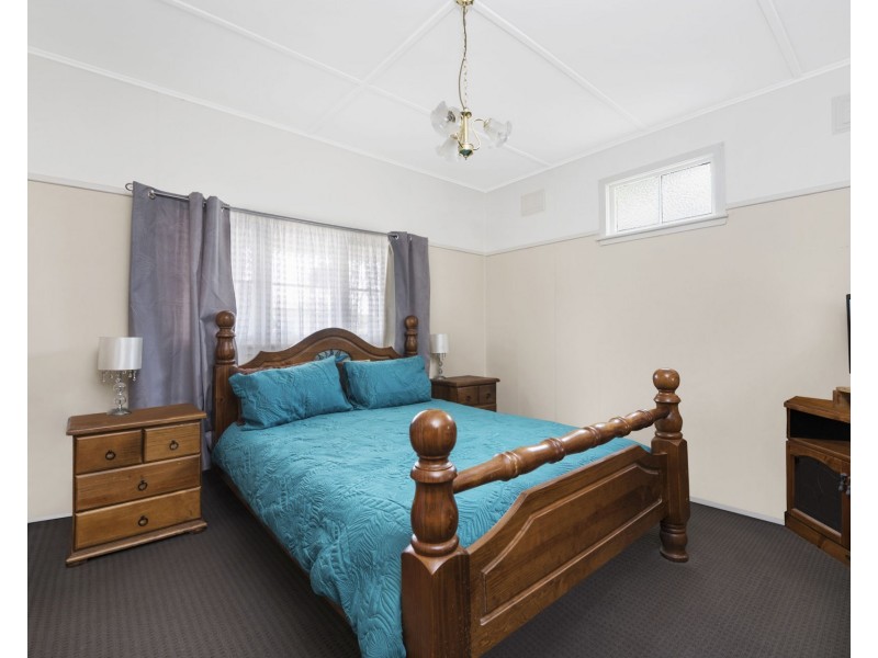 7 Yaralla Road, Toukley NSW 2263