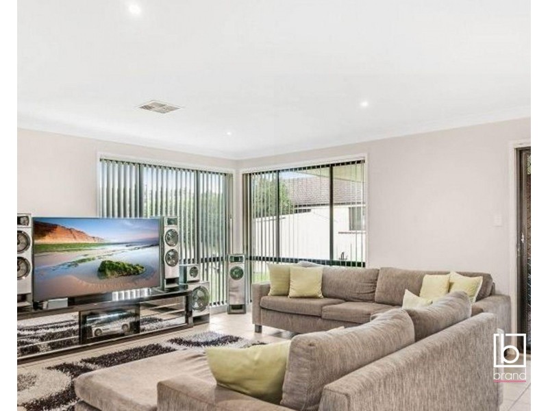 1 Mountain View Drive, Woongarrah NSW 2259