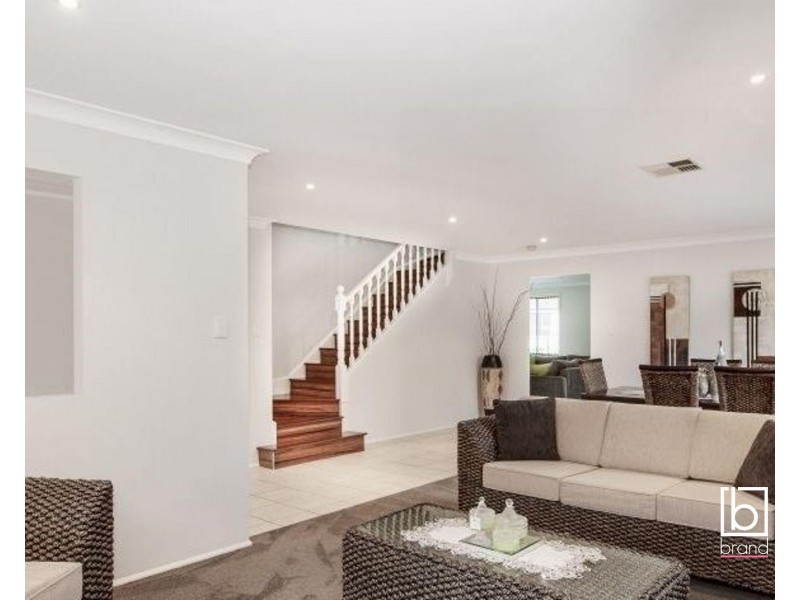 1 Mountain View Drive, Woongarrah NSW 2259