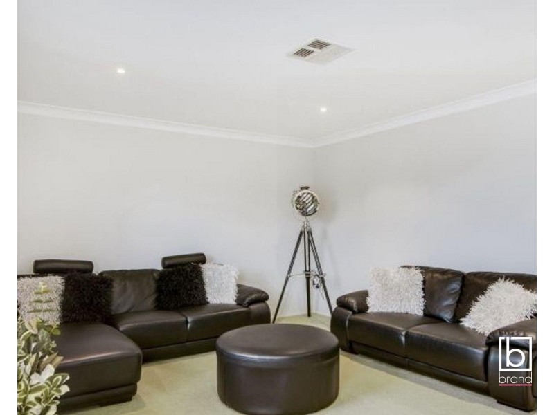 1 Mountain View Drive, Woongarrah NSW 2259