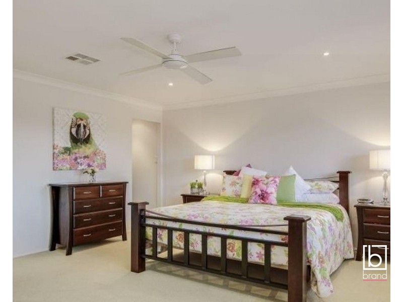 1 Mountain View Drive, Woongarrah NSW 2259