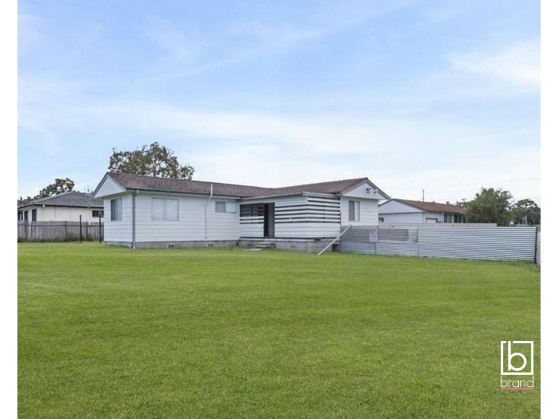 1 Taronga Avenue, San Remo NSW 2262