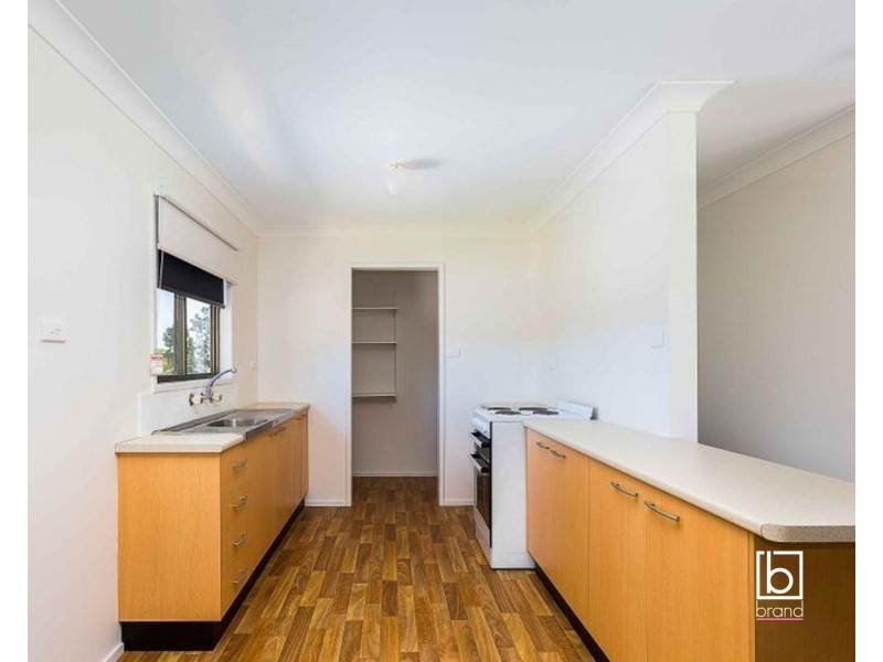26 Campbell Parade, Mannering Park NSW 2259