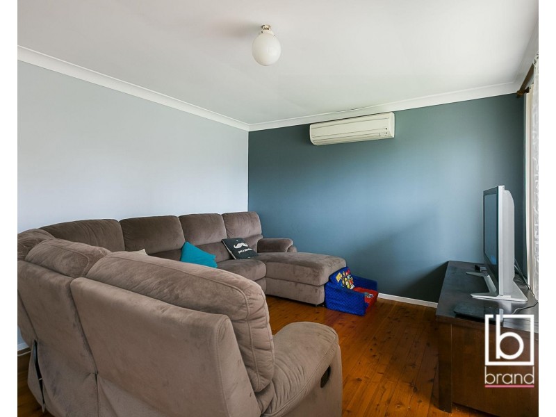 30 Moala Parade, Charmhaven NSW 2263