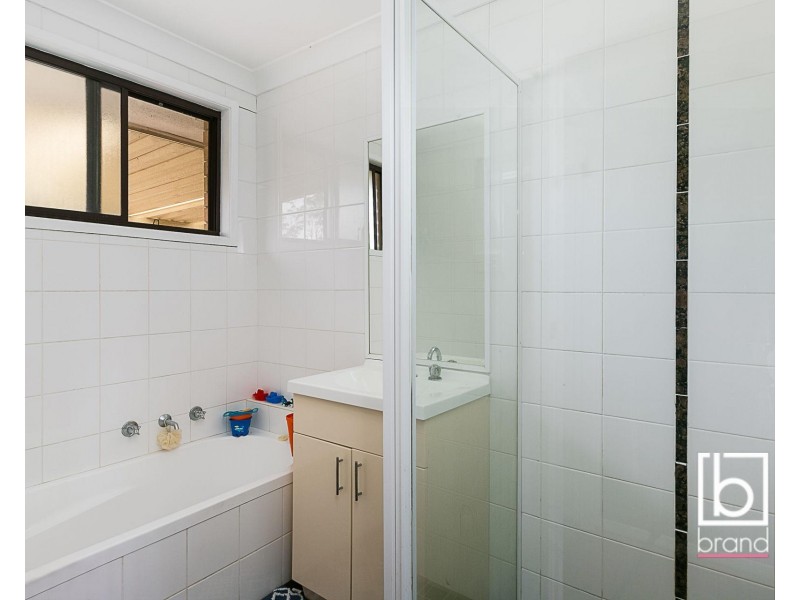 30 Moala Parade, Charmhaven NSW 2263