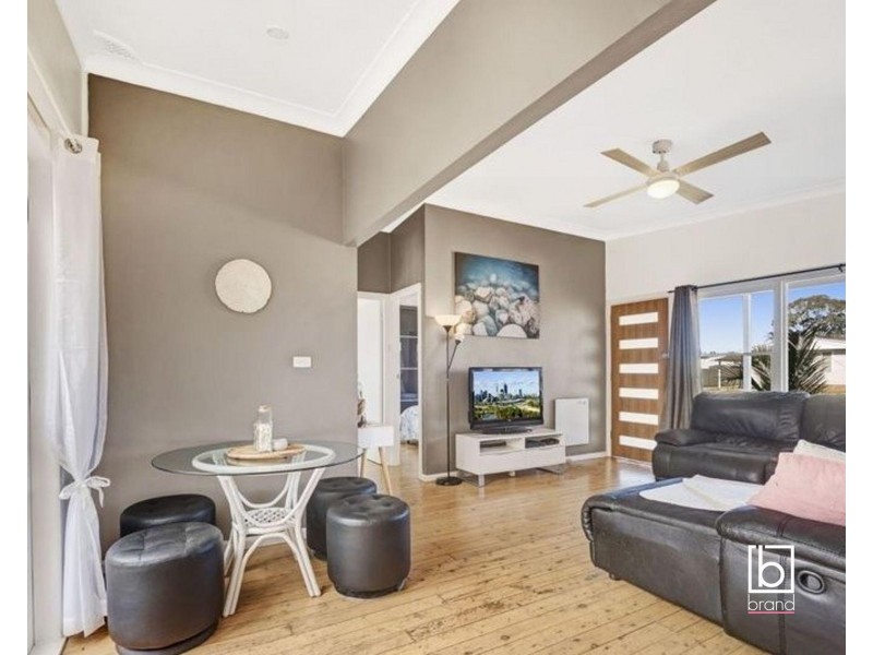 30 Fourth Avenue, Toukley NSW 2263