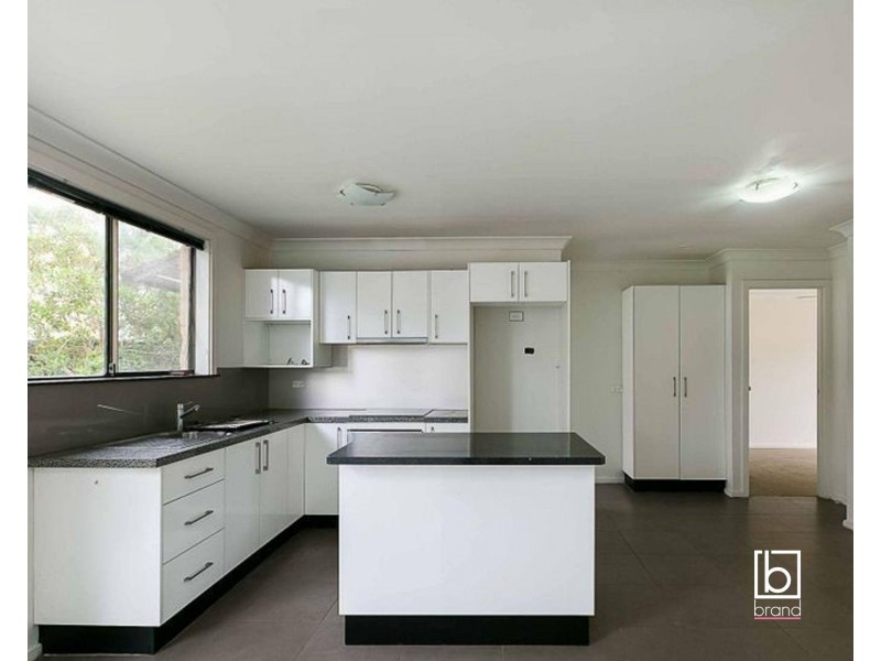 19 Warwick Avenue, Mannering Park NSW 2259