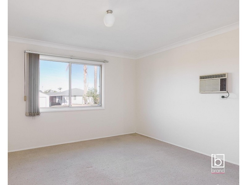 8 Maxwell Avenue, Gorokan NSW 2263