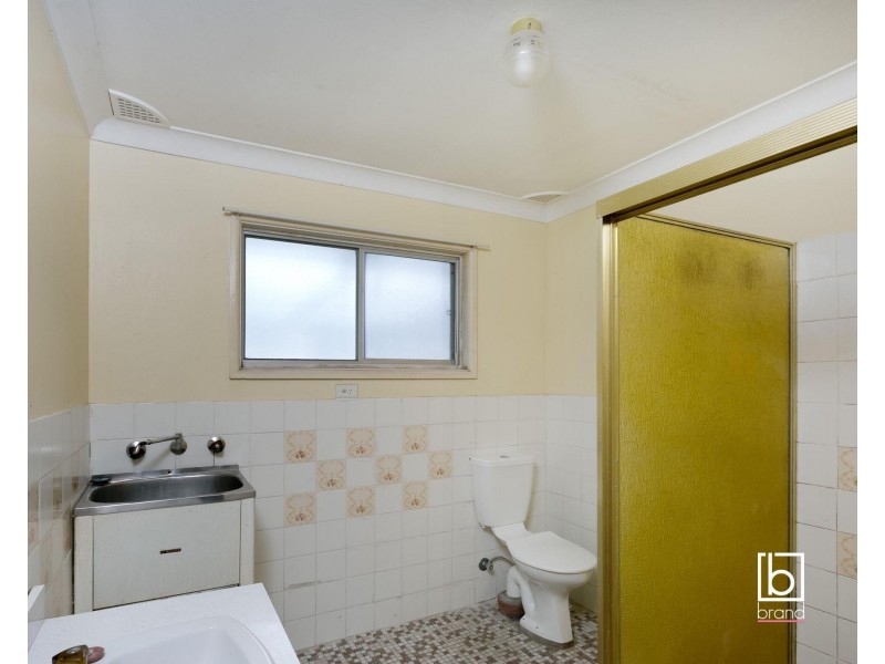 8 Maxwell Avenue, Gorokan NSW 2263