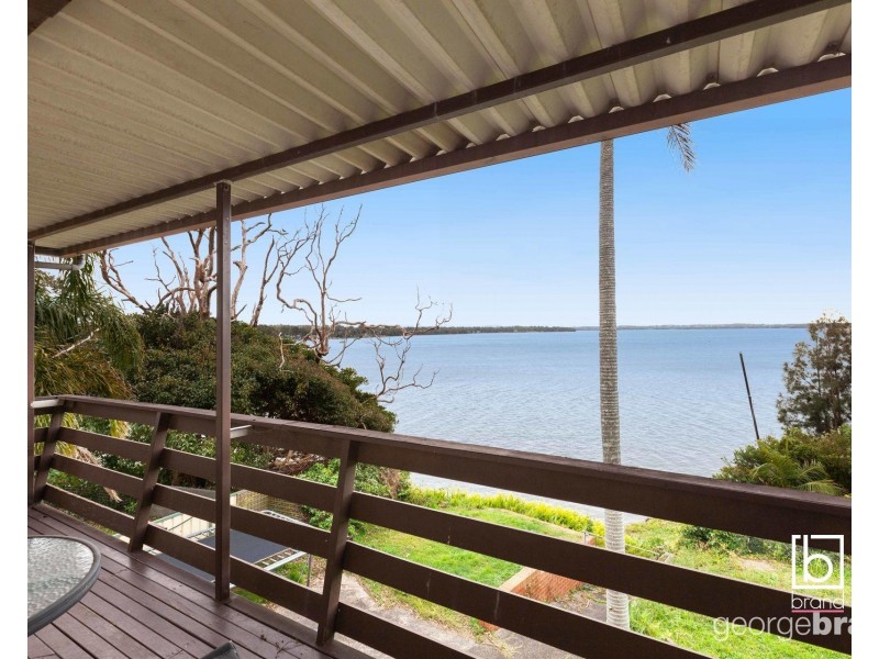 14 Main Road, Toukley NSW 2263