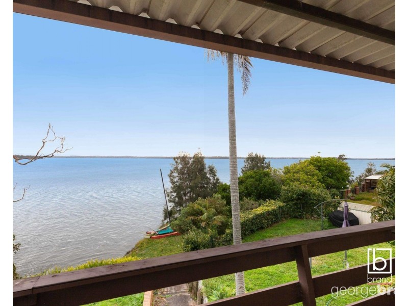 14 Main Road, Toukley NSW 2263