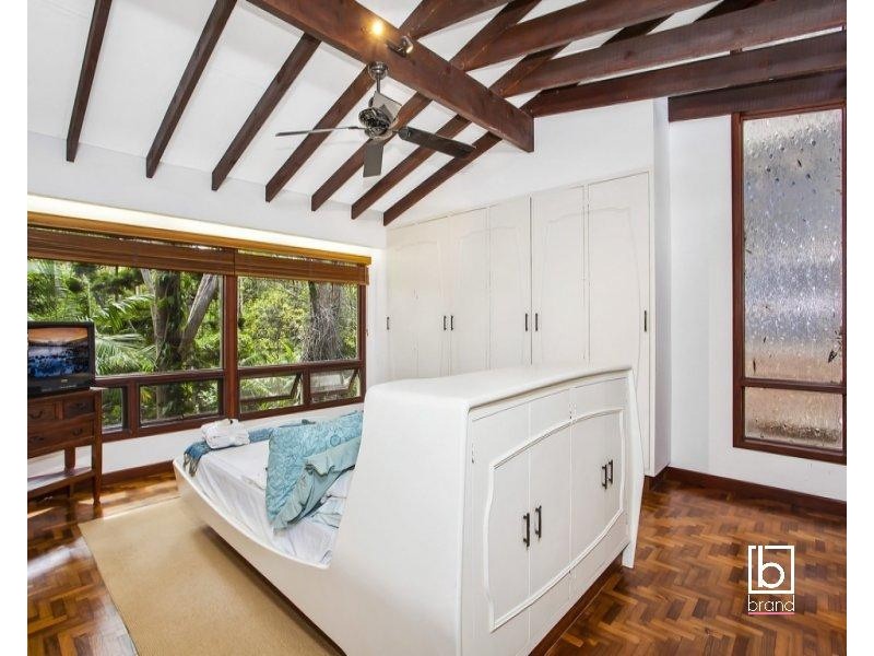 6 Bellevue Crescent, North Avoca NSW 2260