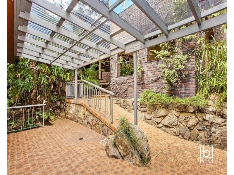 6 Bellevue Crescent, North Avoca NSW 2260
