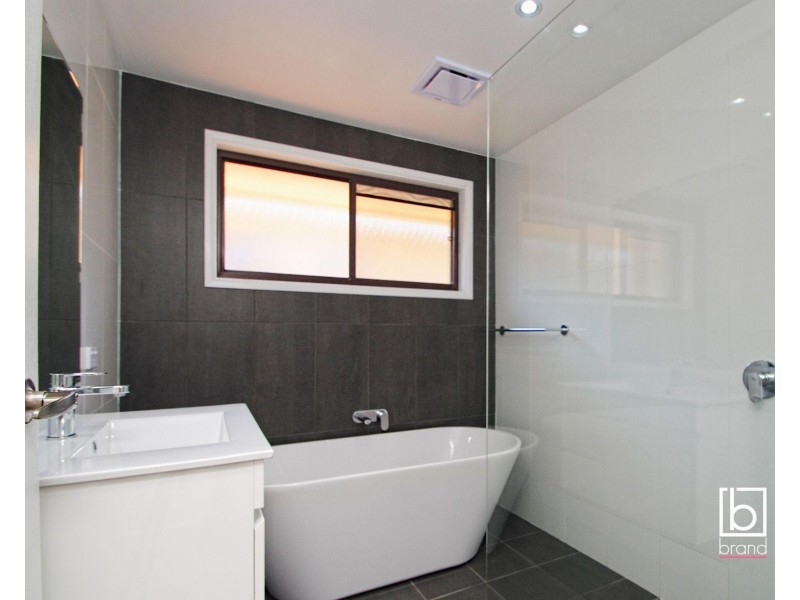 25 Mermaid Drive, Bateau Bay NSW 2261