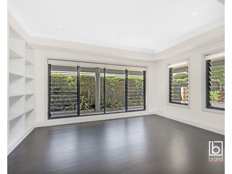 4 Eulalia Avenue, Point Frederick NSW 2250