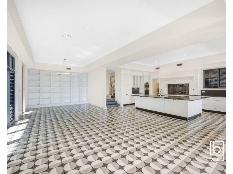 4 Eulalia Avenue, Point Frederick NSW 2250