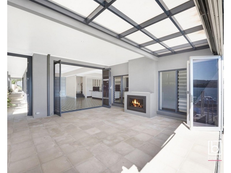 4 Eulalia Avenue, Point Frederick NSW 2250