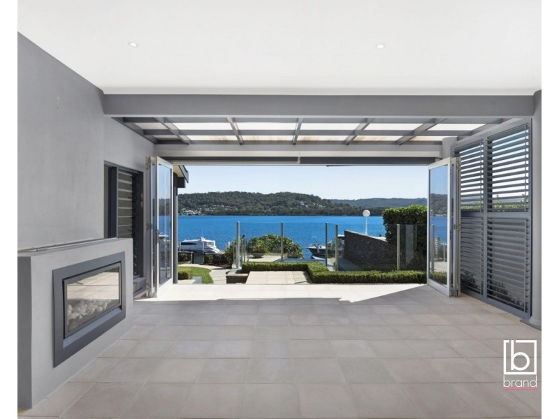 4 Eulalia Avenue, Point Frederick NSW 2250