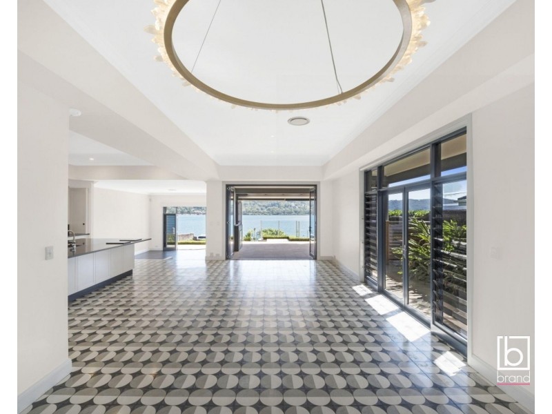 4 Eulalia Avenue, Point Frederick NSW 2250