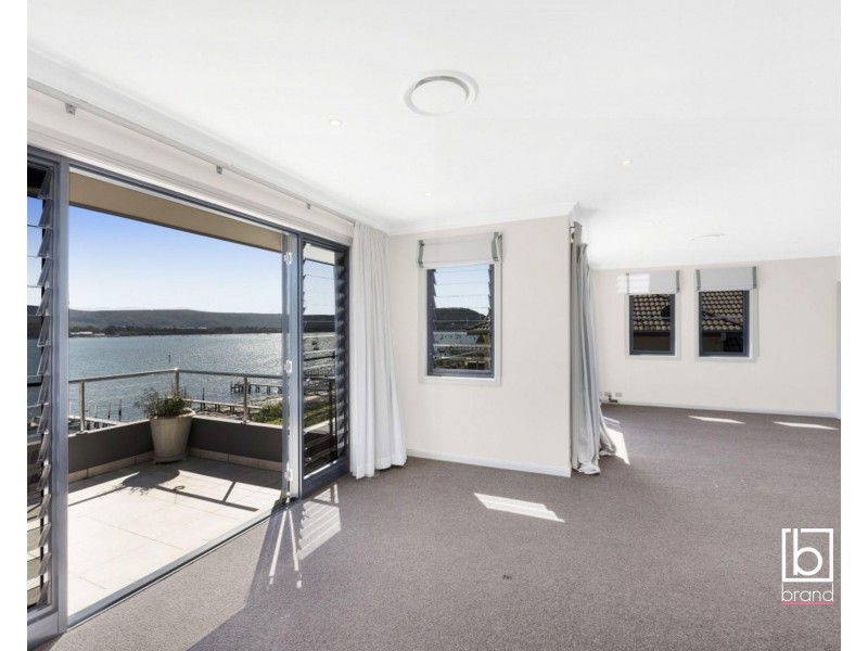 4 Eulalia Avenue, Point Frederick NSW 2250