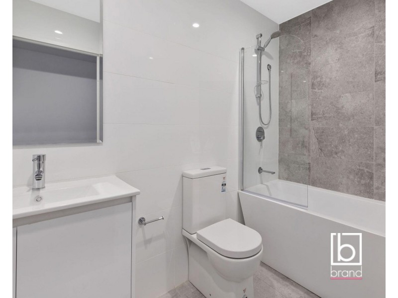 34/66-70 Hills Street, Gosford NSW 2250