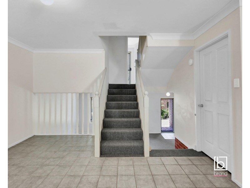 16/10 Albert Street, Ourimbah NSW 2258