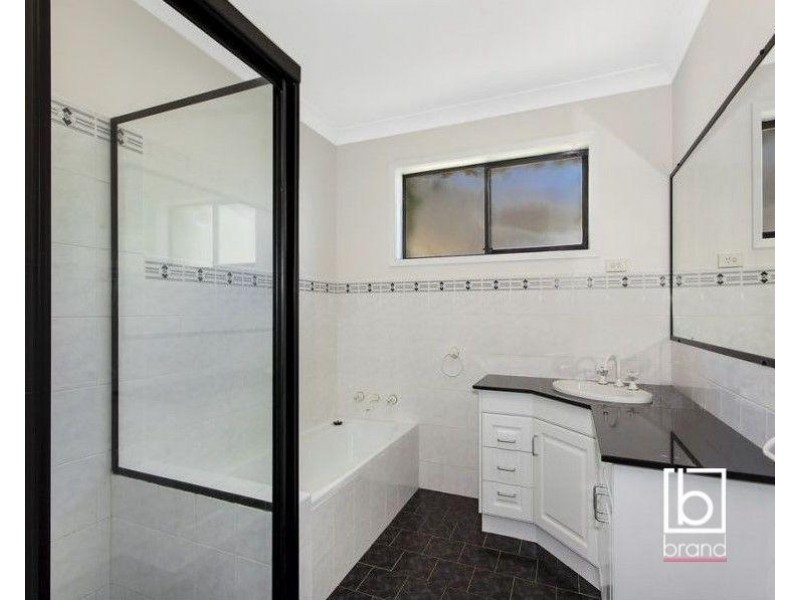 76 Tramway Road, North Avoca NSW 2260