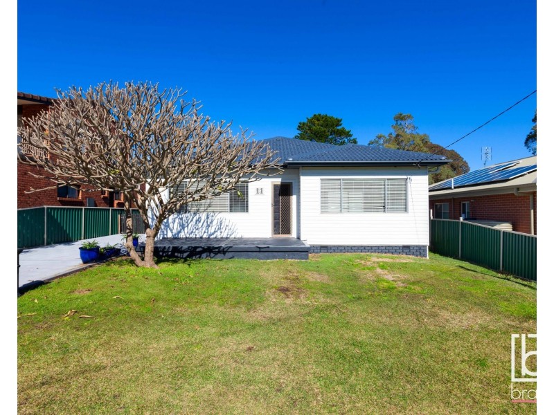 11 Eighth Avenue, Toukley NSW 2263