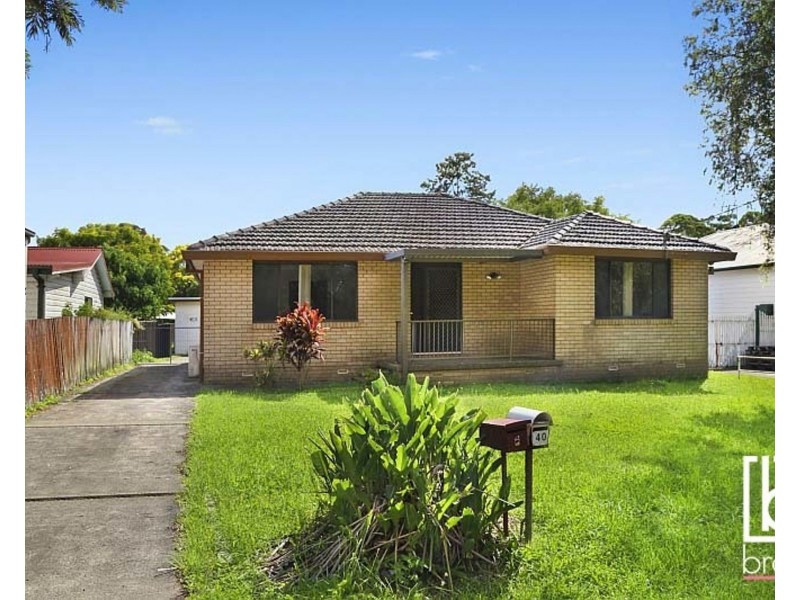 40 Warner Avenue, Wyong NSW 2259